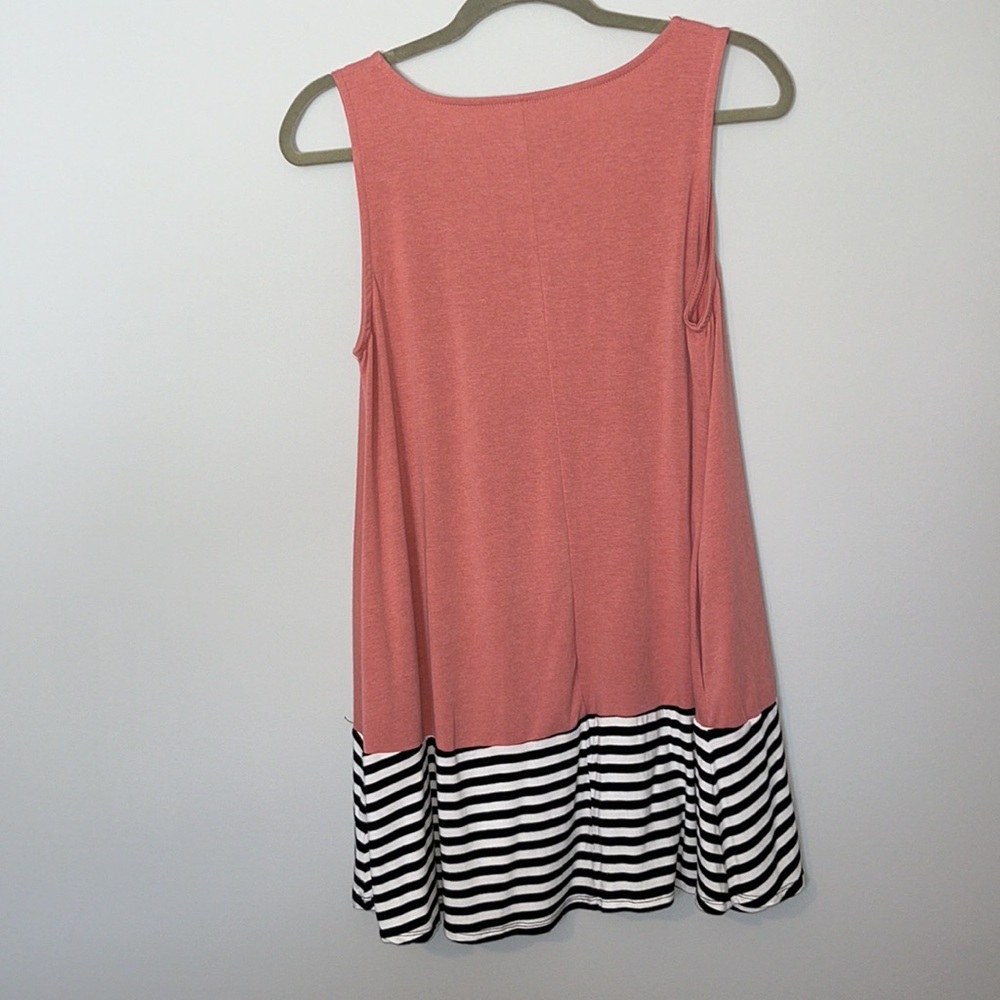 Women’s Boutique Pink and Striped Sleeveless Top - Picture 3 of 3